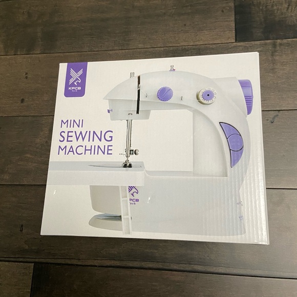 Mini sewing machine from Amazon - Picture 1 of 1